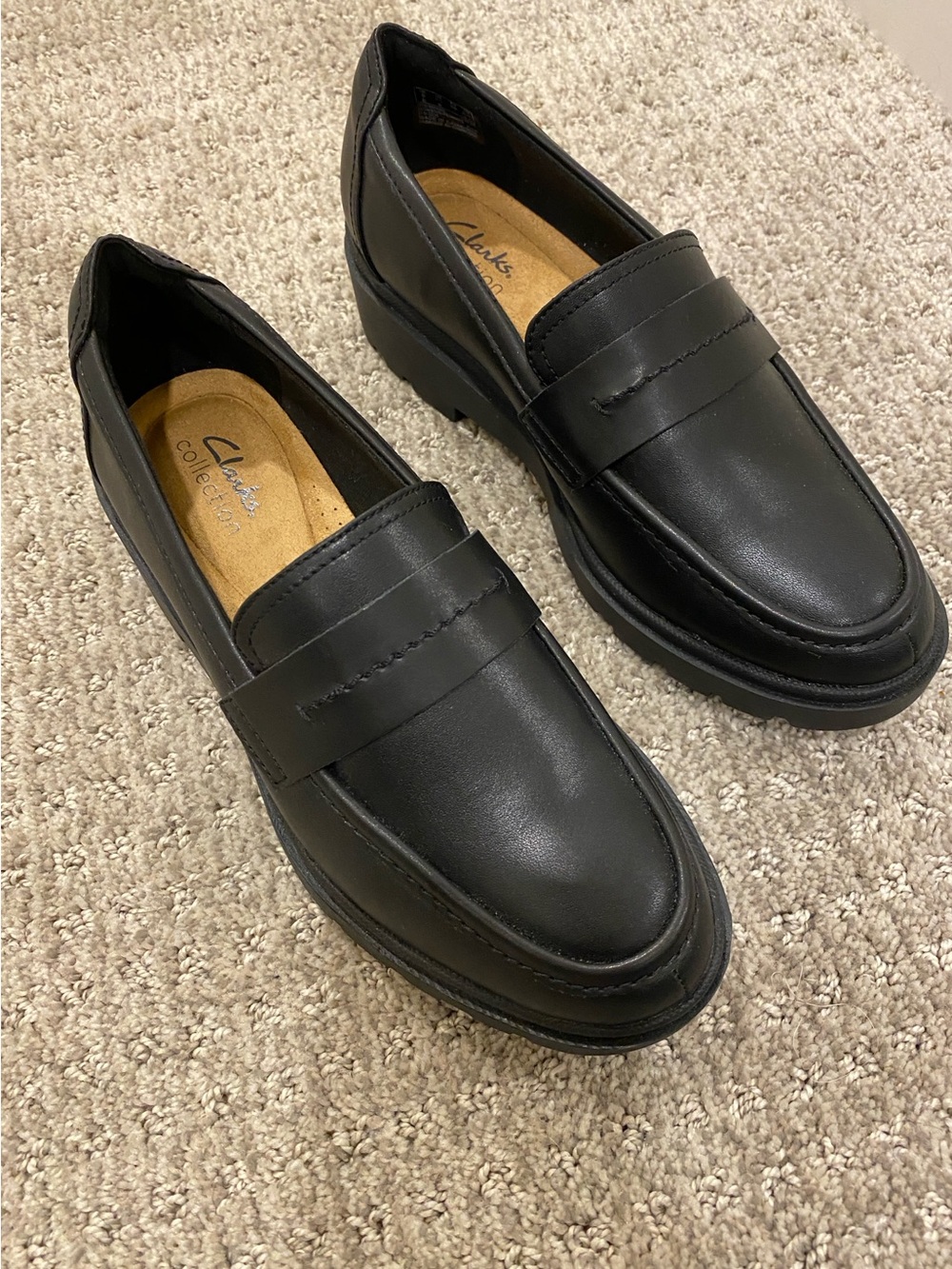 🖤 Clarks Calla Leather Loafers NWOT